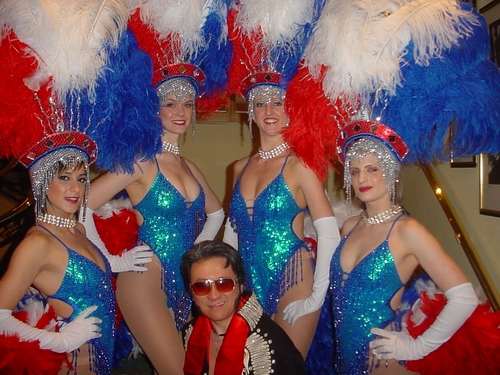 my wry grin is because the 5th ChineseElvisSexyVegasShowgirl is just out of shot....